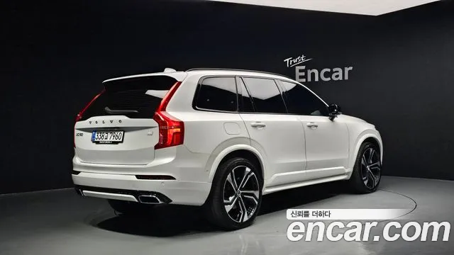 Volvo XC90 2021 — фото 2