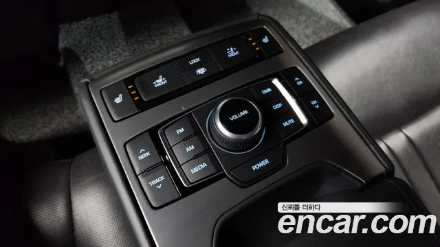 Hyundai Genesis 2015 — фото 20