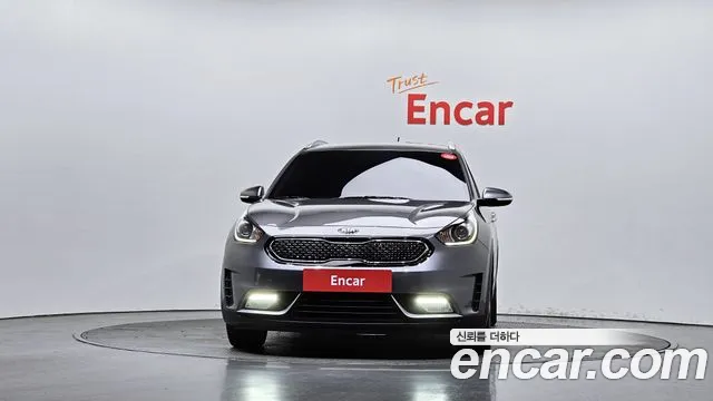 Kia Niro 2017 — фото 3