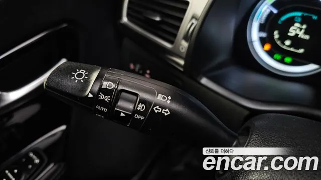 Kia Niro 2017 — фото 18