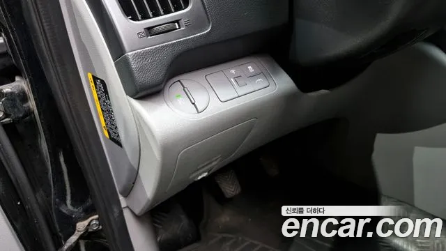 Hyundai Starex 2017 — фото 14