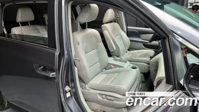 Honda Odyssey 2015 — фото 12