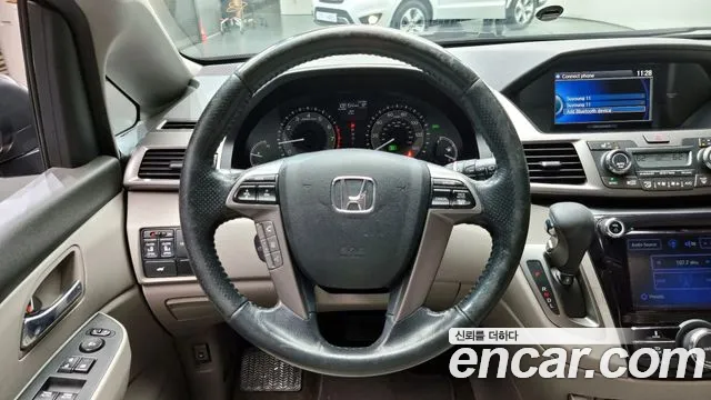 Honda Odyssey 2015 — фото 13