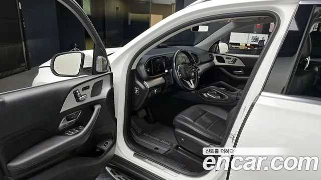 Mercedes-Benz GLE-Class 2019 — фото 11