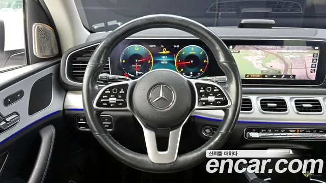 Mercedes-Benz GLE-Class 2019 — фото 14