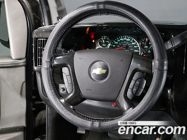 Chevrolet Express Van 2017 — фото 13
