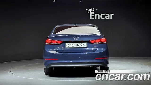 Hyundai AVANTE 2016 — фото 4