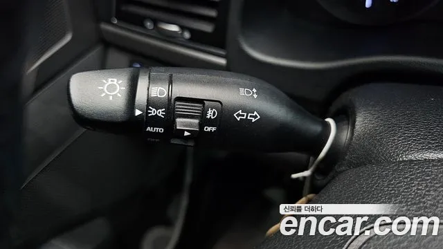 Hyundai AVANTE 2016 — фото 18