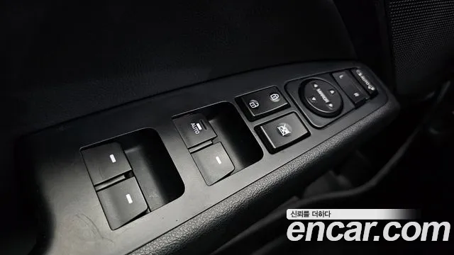 Hyundai AVANTE 2016 — фото 19