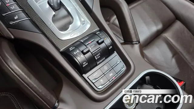 Porsche Cayenne 2015 — фото 15