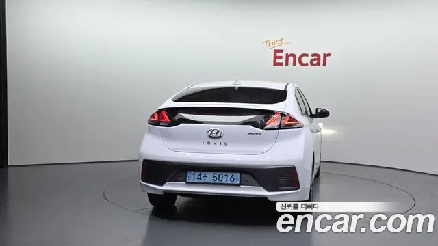 Hyundai Ioniq 2020 — фото 4