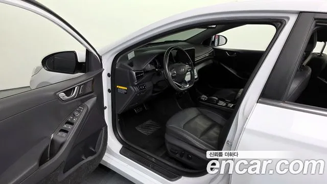 Hyundai Ioniq 2020 — фото 10
