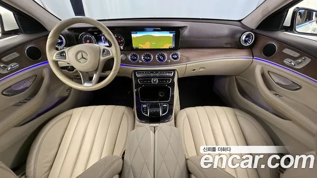 Mercedes-Benz E-Class 2017 — фото 7