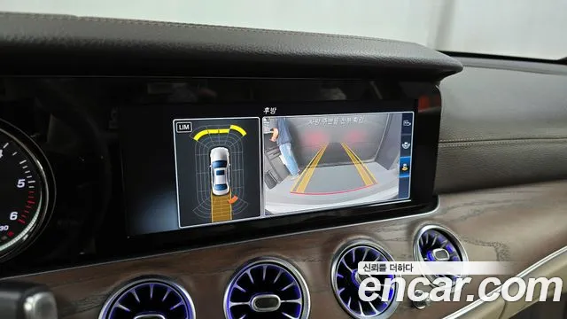 Mercedes-Benz E-Class 2017 — фото 15