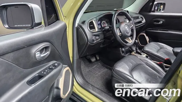 Jeep Renegade 2015 — фото 11