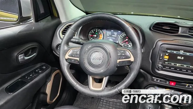 Jeep Renegade 2015 — фото 13