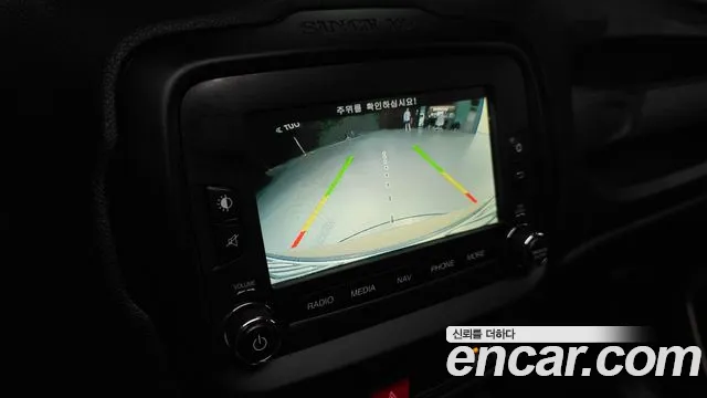 Jeep Renegade 2015 — фото 15