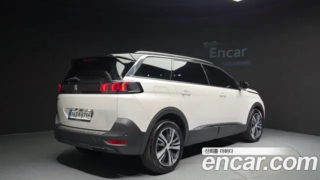 Peugeot 5008 2024 — фото 2