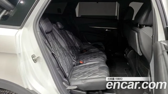 Peugeot 5008 2024 — фото 12