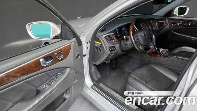 Hyundai Equus 2013 — фото 10