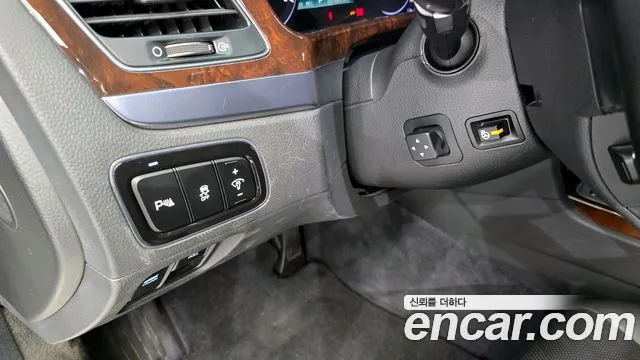 Hyundai Equus 2013 — фото 14