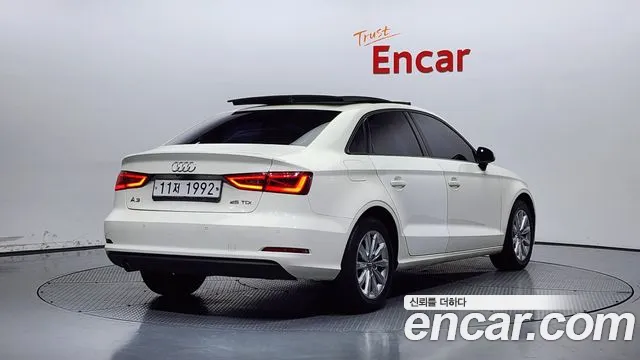 Audi A3 2015 — фото 2