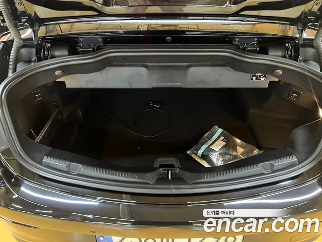Mercedes-Benz E-Class 2023 — фото 18