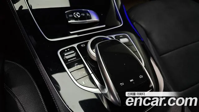 Mercedes-Benz E-Class 2018 — фото 16