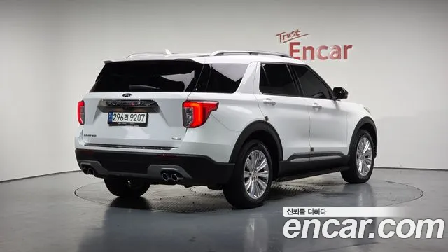 Ford Explorer 2020 — фото 2