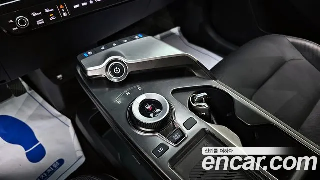 Kia EV6 2022 — фото 9