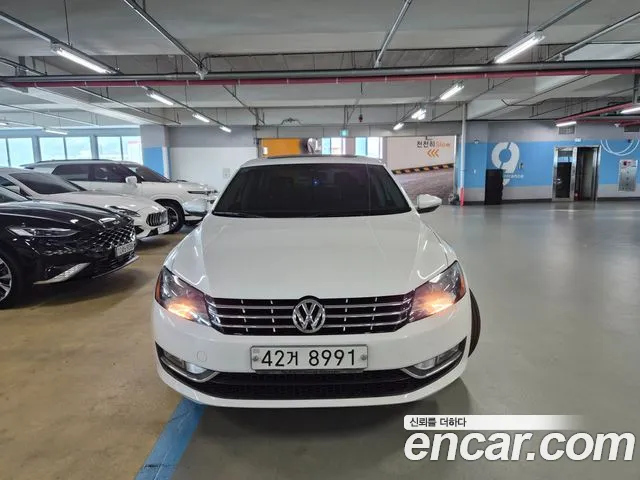 Volkswagen Passat 2015 — фото 1