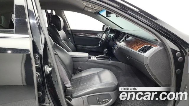 Hyundai Genesis 2015 — фото 11