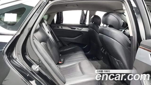 Hyundai Genesis 2015 — фото 12
