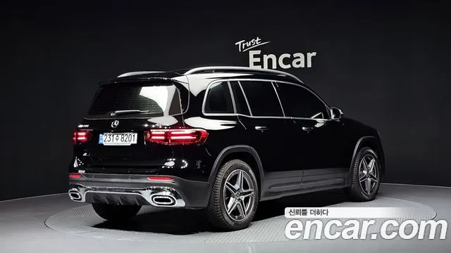 Mercedes-Benz GLB-Class 2024 — фото 2
