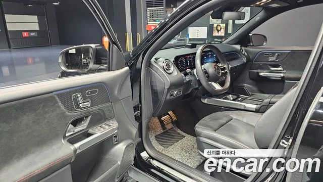 Mercedes-Benz GLB-Class 2024 — фото 11
