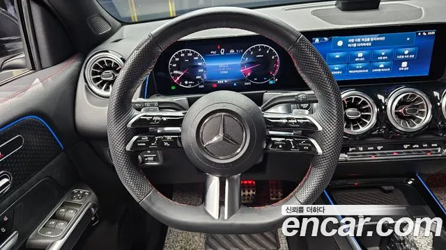 Mercedes-Benz GLB-Class 2024 — фото 13