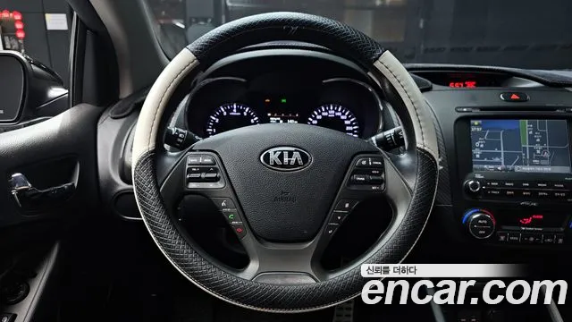 Kia K3 2015 — фото 17