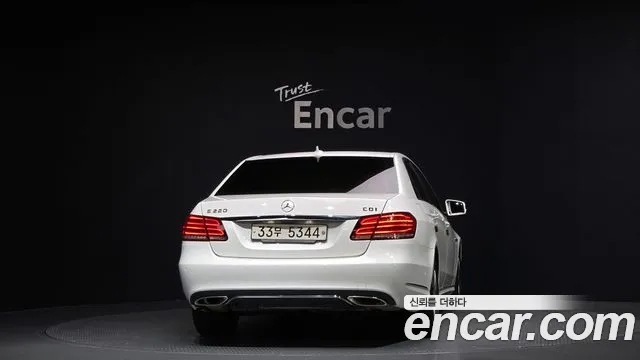 Mercedes-Benz E-Class 2014 — фото 4
