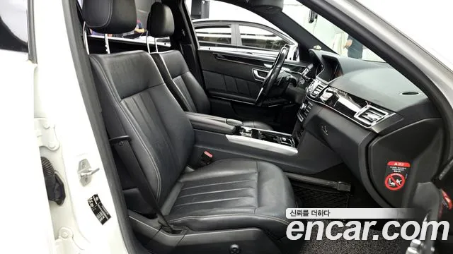 Mercedes-Benz E-Class 2014 — фото 11