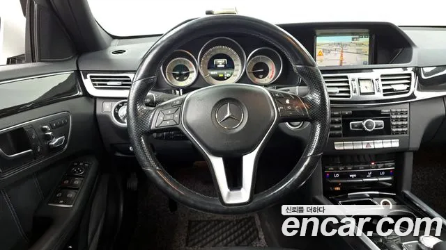 Mercedes-Benz E-Class 2014 — фото 13
