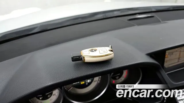 Mercedes-Benz E-Class 2014 — фото 16