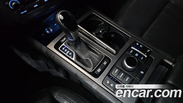 Hyundai Genesis 2016 — фото 9