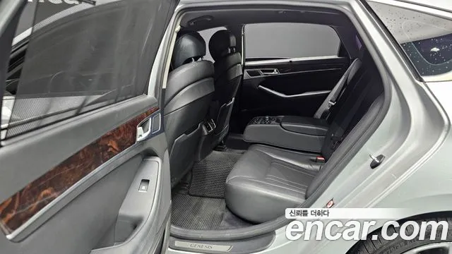 Hyundai Genesis 2016 — фото 12