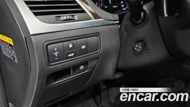 Hyundai Genesis 2016 — фото 19