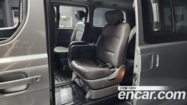 Hyundai Starex 2014 — фото 12