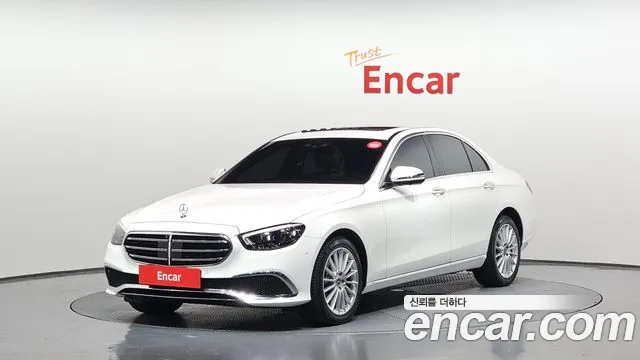 Mercedes-Benz E-Class 2023 — фото 1