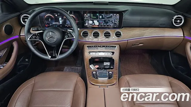 Mercedes-Benz E-Class 2023 — фото 7