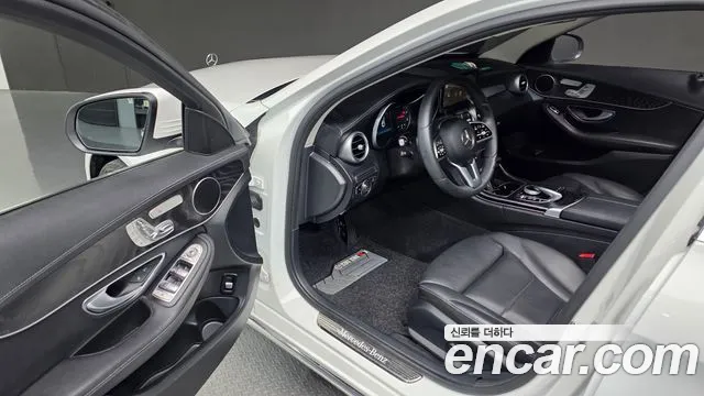 Mercedes-Benz C-Class 2019 — фото 13