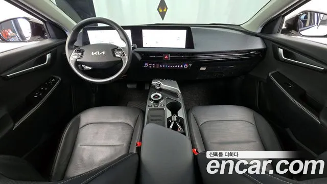 Kia EV6 2023 — фото 7