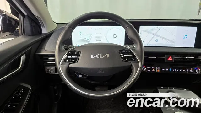 Kia EV6 2023 — фото 13